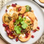 Papri Chaat - Indischer Street Food Snack mit Crackern (Papdi / Papri)